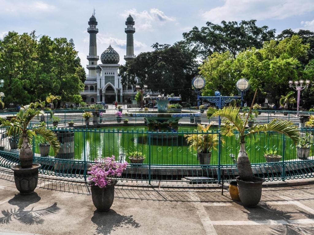 Sawojajar Inn Malang Extérieur photo