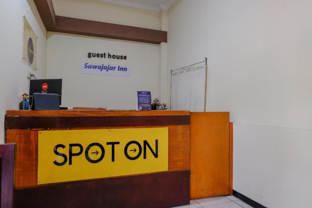 Sawojajar Inn Malang Extérieur photo